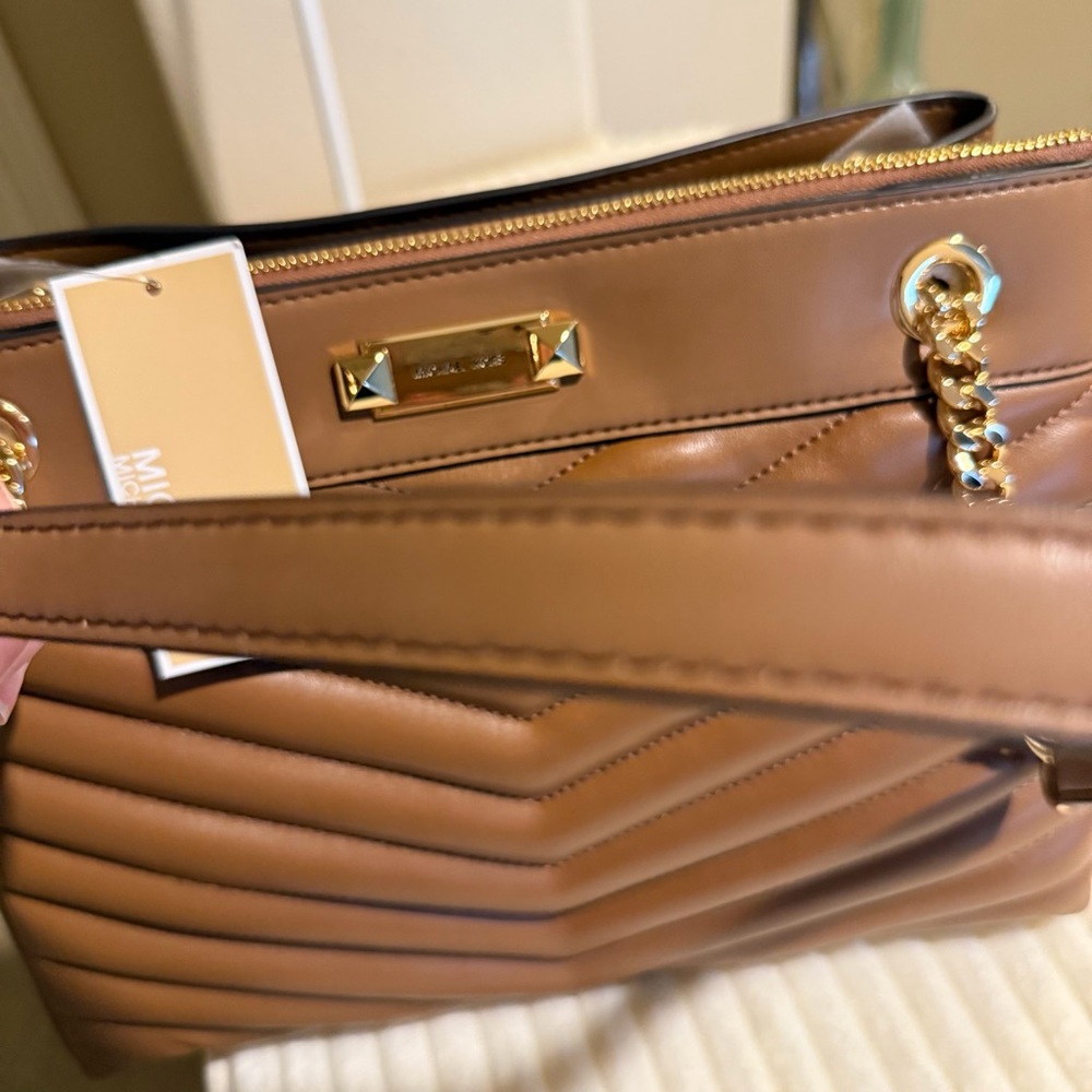 Michael Kors Whitney Medium Quilted Chain shoulder Tote bag in luggage tan. - Picture 14 of 15